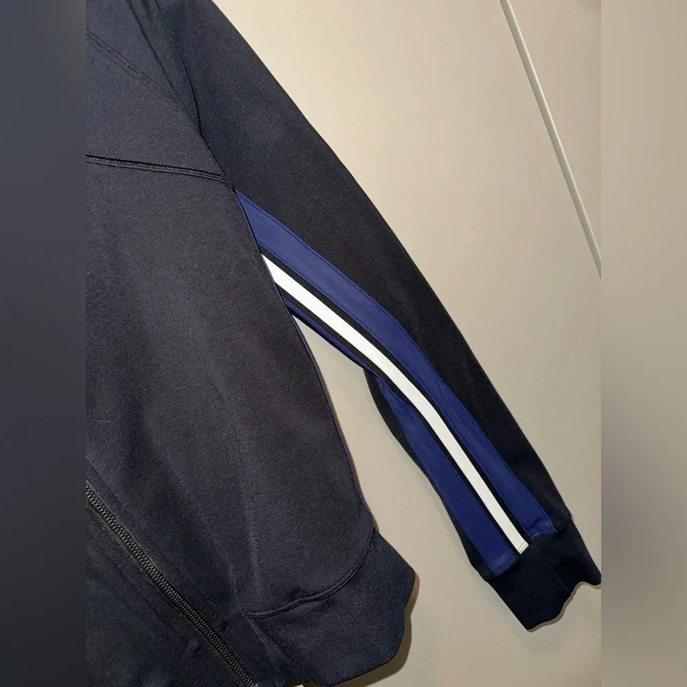 Lululemon Women's Dark Navy Stripe Track Jacket Size 6